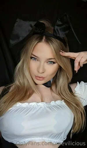 Neevilicious OnlyFans Leaked Free Thumbnail Picture - #xwYguucAFL