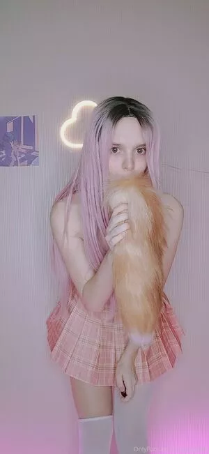 Nekoniko Thumbnail Picture
