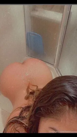 Nelymamiii Thumbnail Picture