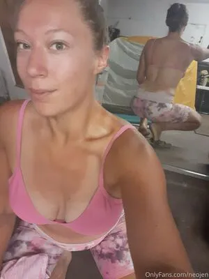 Neojen Thumbnail Picture