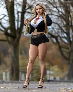 Neringa Kriz Iu Te OnlyFans Leaked Free Thumbnail Picture - #ApkouCPE74