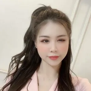 Nguyen Ha Linh Thumbnail Picture