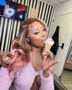 Nickieynichole Thumbnail Picture