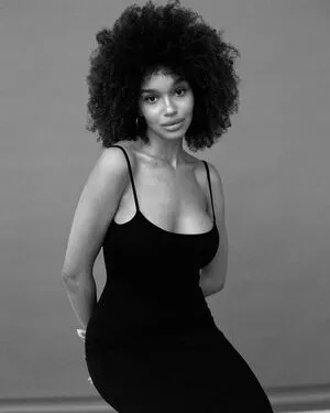 Nicole Akonchong Thumbnail Picture