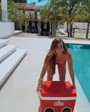 Nicole Bahls Thumbnail Picture