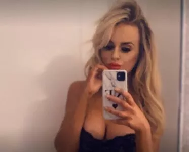 Nicole Farrell Edinburgh Profile Thumbnail