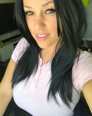 Nicolle A Thumbnail Picture