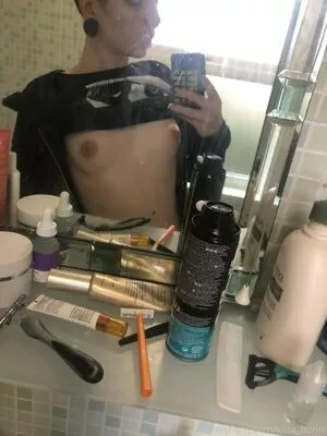 Nihlllxm Profile Thumbnail