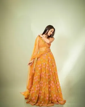 Nikita Dutta Thumbnail Picture