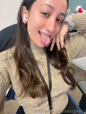 NikkiGeeks Profile Thumbnail