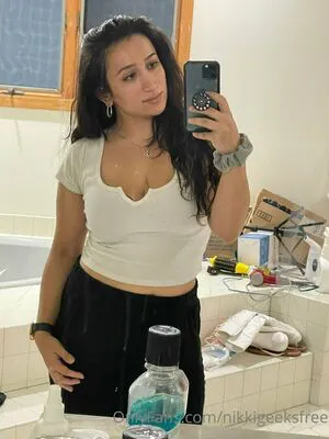 Nikkigeeksfree OnlyFans Leaked Free Thumbnail Picture - #kcIwE5JfI4