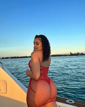 Nikkilopzz Thumbnail Picture