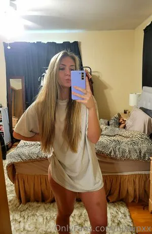 Nikkipxx Thumbnail Picture