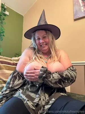 Nikkyfreenylee OnlyFans Leaked Free Thumbnail Picture - #6oz6jGHts9