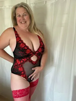 Nikkynylee Thumbnail Picture