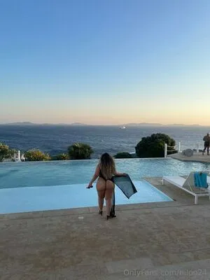 Niloo24 Thumbnail Picture