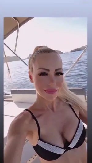 Nina Kristin Thumbnail Picture