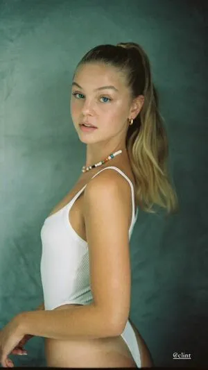 Nina Sophie Persson Thumbnail Picture