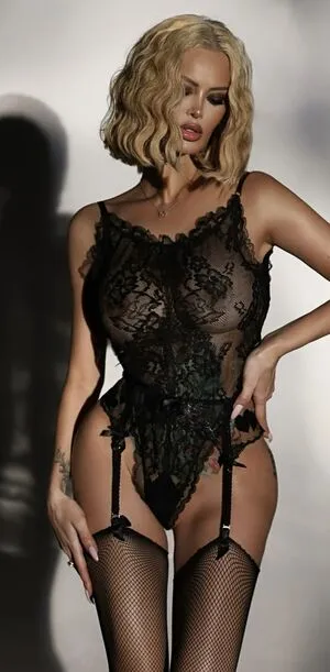 Nita Kuzmina Thumbnail Picture