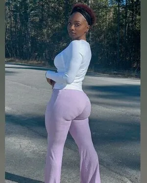Niyahmoeye Thumbnail Picture