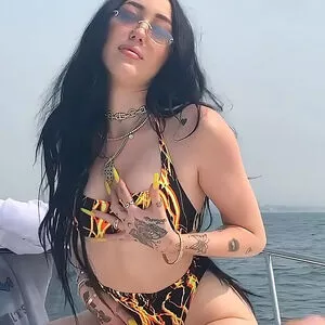 Noah Cyrus OnlyFans Leaked Free Thumbnail Picture - #8aLLgHMCke