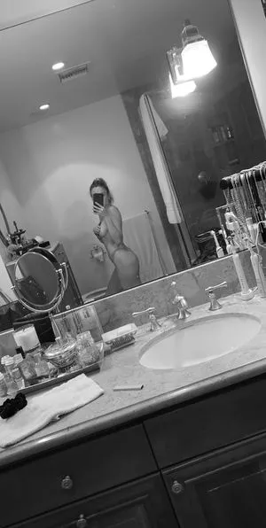Noah Cyrus OnlyFans Leaked Free Thumbnail Picture - #HfPWdSXELS