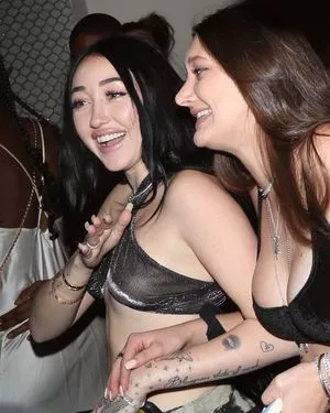 Noah Cyrus OnlyFans Leaked Free Thumbnail Picture - #fToaSclZ38