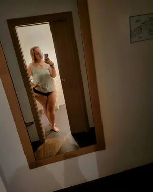 Noemi OnlyFans Leaked Free Thumbnail Picture - #7uf36RmjgY
