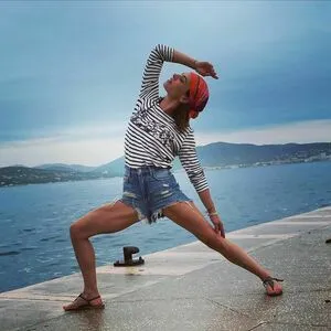 Noemie Elbaz Thumbnail Picture