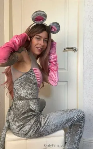 Novaskyeefree OnlyFans Leaked Free Thumbnail Picture - #GyCLupr0xv