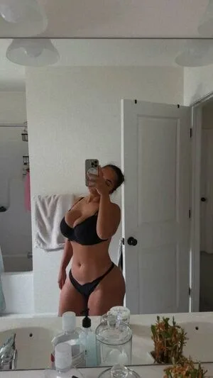 Nu Ski OnlyFans Leaked Free Thumbnail Picture - #F8QwIamzya