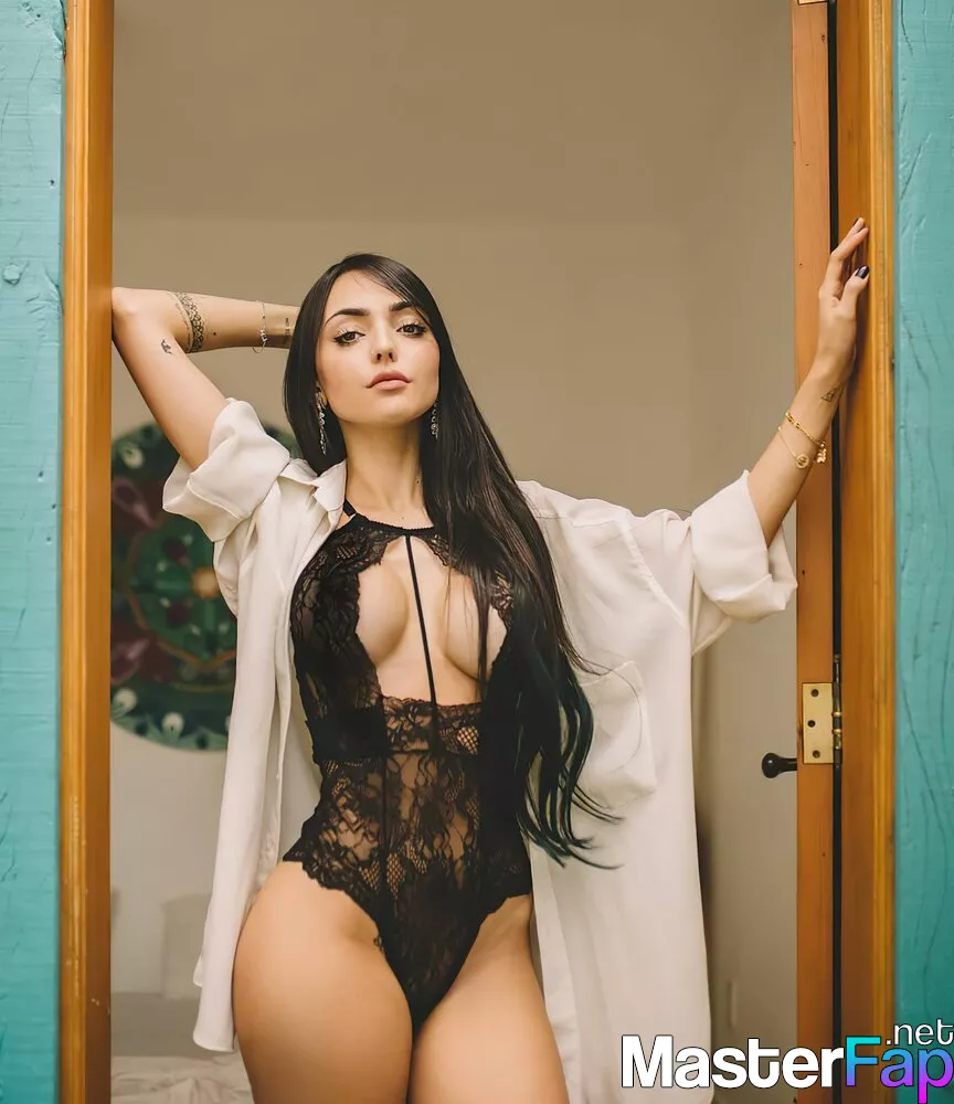 Nyvi stephan nude