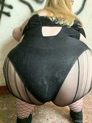 Obeymisselle OnlyFans Leaked Free Thumbnail Picture - #DOzwxc3EBG