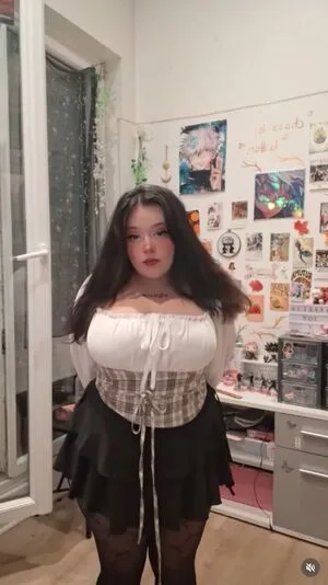 Offelia Ricci OnlyFans Leaked Free Thumbnail Picture - #I6YV4QvBvm