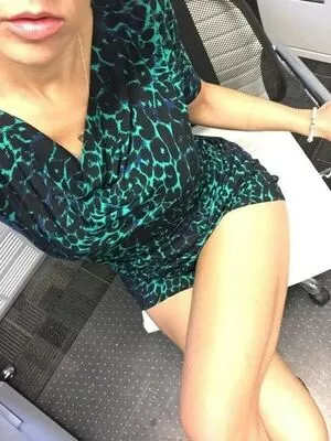 Office Sluts OnlyFans Leaked Free Thumbnail Picture - #2bcR5gujd8