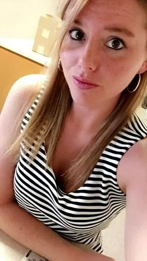 Office Sluts OnlyFans Leaked Free Thumbnail Picture - #ZeGZrmVosR