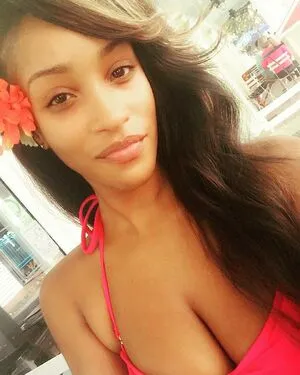 Officialparismonroe Thumbnail Picture