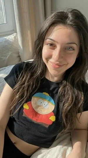 Olivia Brach Thumbnail Picture