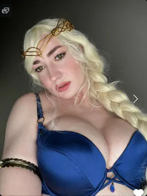 Olivia Fox Thumbnail Picture