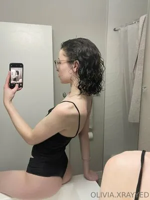 Olivia Xrayyed Thumbnail Picture