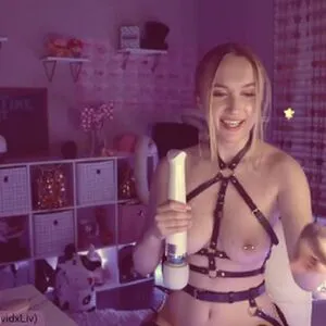 Oliviaxfaye Thumbnail Picture