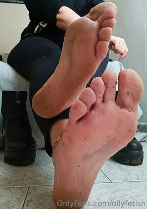 Ollyfetish Thumbnail Picture