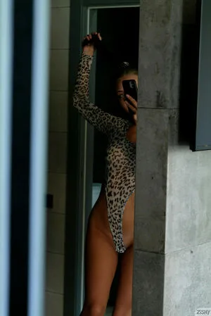 Olya Derkach Thumbnail Picture