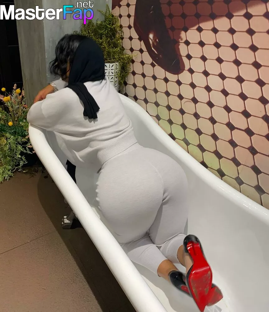 Omaima Benamre Nude OnlyFans Leak Picture QFLZwbRgP0 | MasterFap.net