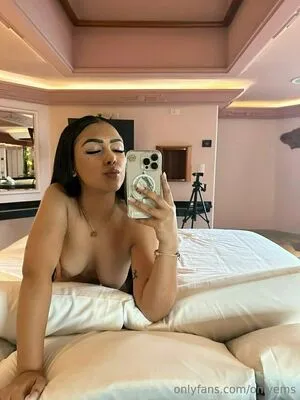 Onlyems OnlyFans Leaked Free Thumbnail Picture - #M2svmVifG9