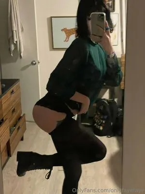 Onlyfayefaye OnlyFans Leaked Free Thumbnail Picture - #dO6Ddyl22f