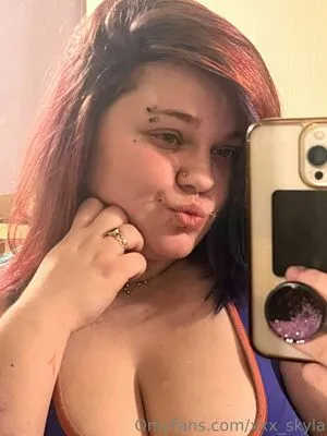 Onlyskyyla OnlyFans Leaked Free Thumbnail Picture - #It1GiPeWs4