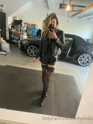Onlyviv4u Thumbnail Picture