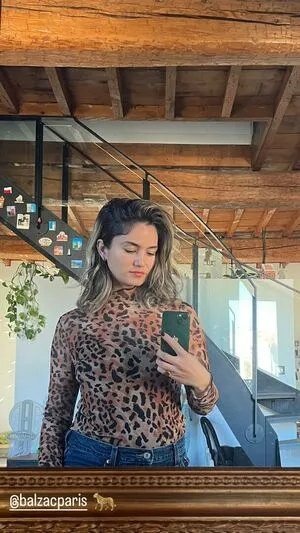 Ophelie Bau Thumbnail Picture