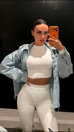 Osia M OnlyFans Leaked Free Thumbnail Picture - #9LtrYReInI